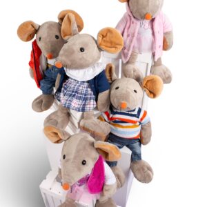 Plüschmäuse mit Kleidung